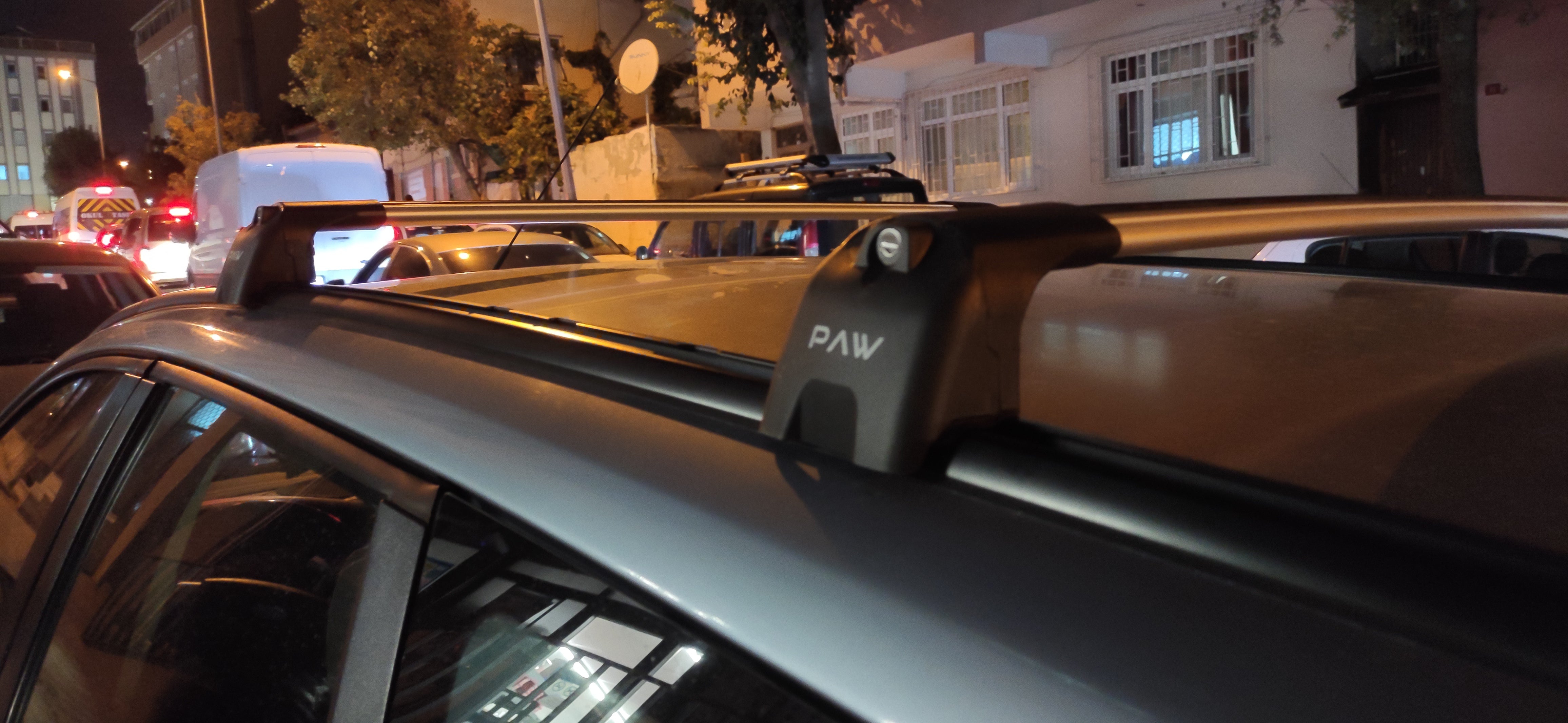 For Ford Focus Estate C346 (2008-2011) Roof Rack Cross Bars T-Track, Black