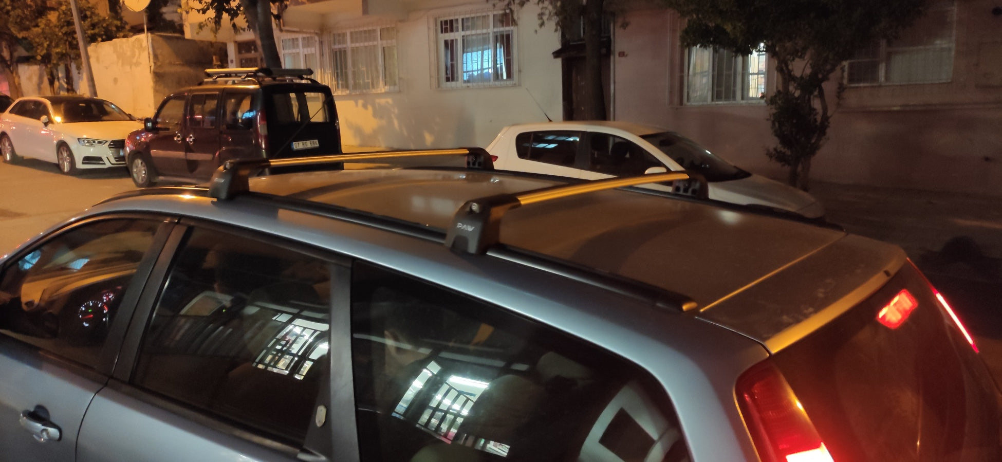 For Ford Focus Estate C346 (2008-2011) Roof Rack Cross Bars T-Track, Black