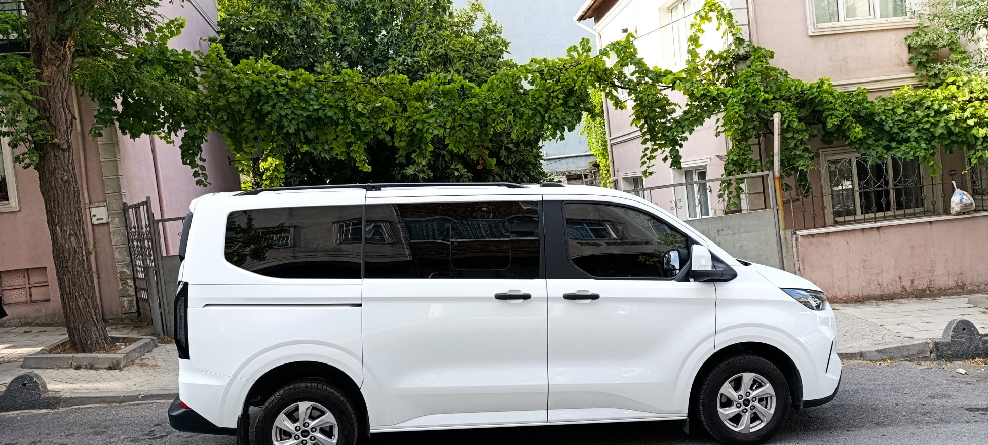 For Ford Transit Custom SWB (2023-2025) Roof Rails & Roof Rack Cross Bars – Full Set, Silver