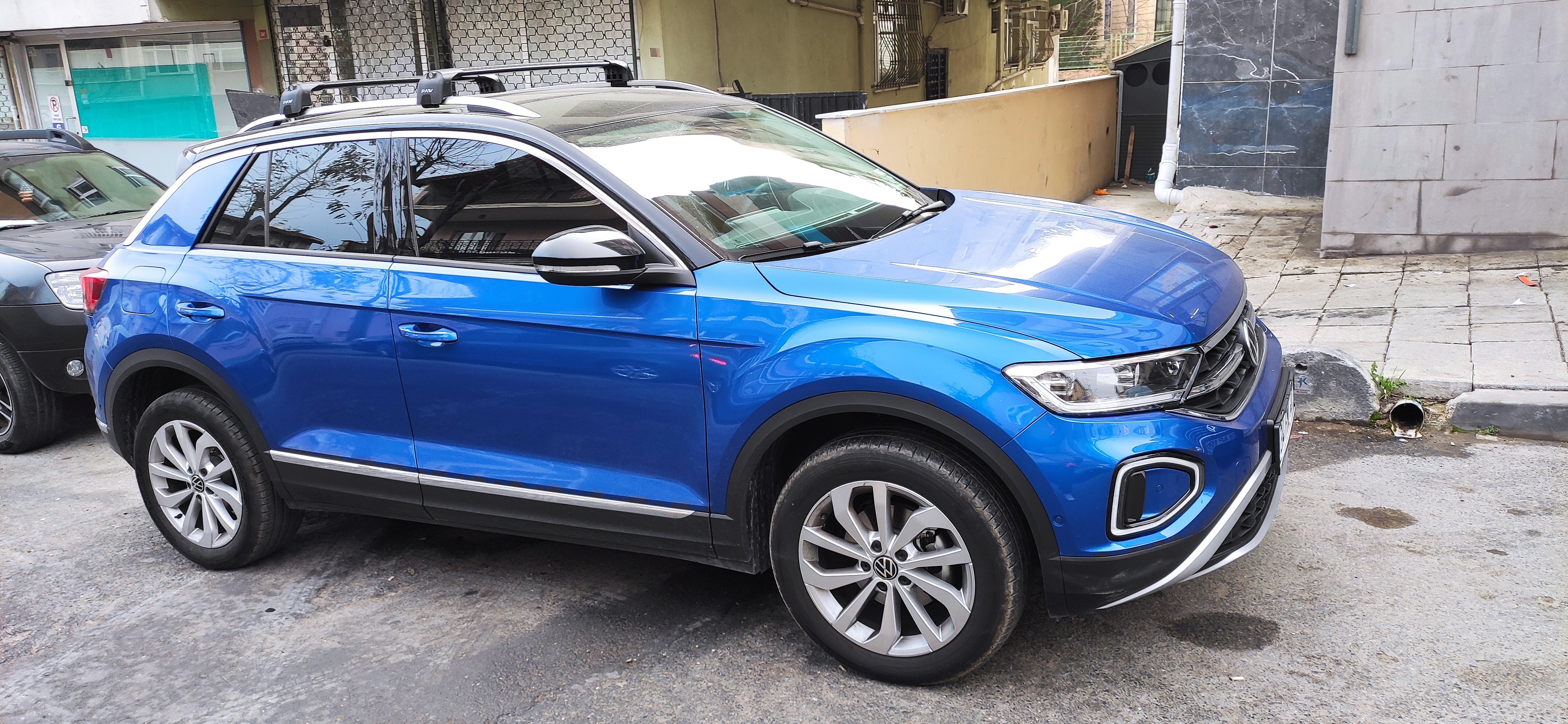 For Volkswagen T-Roc 2017-2025 Roof Rack Cross Bar Raised Rail Alu Silver