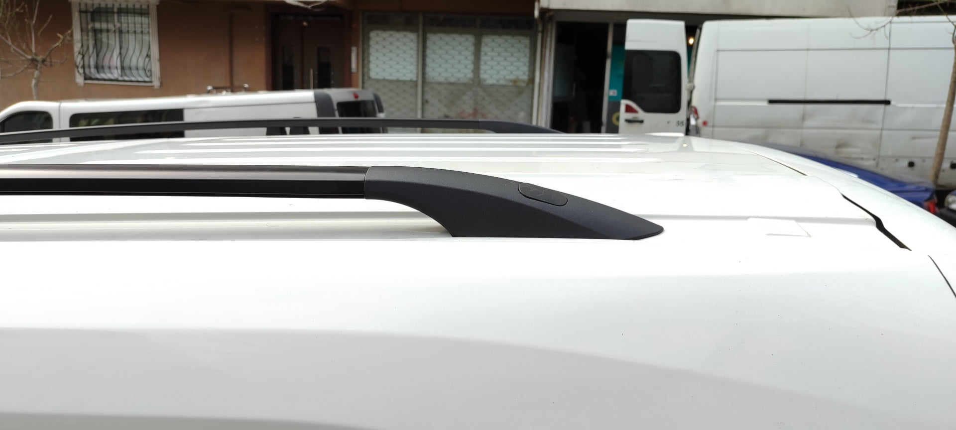 for Nissan E-NV200 Aluminium Roof Rails Plus Series Black Color