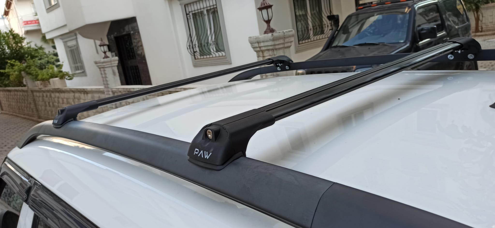 For Toyota Sequoia Roof Rack System, Aluminium Cross Bar, Raised Rail, Silver 2008-2022