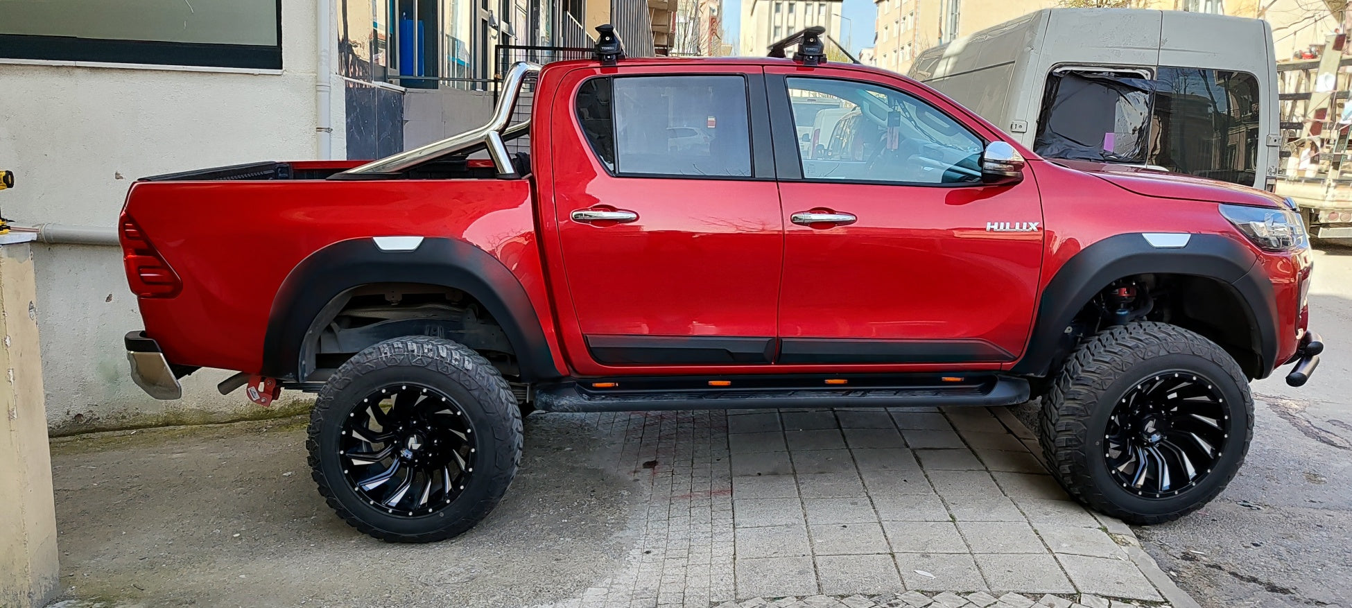 For Toyota Hilux Roof Rack Cross Bars Metal Bracket Normal Roof Alu Silver 2015-Up