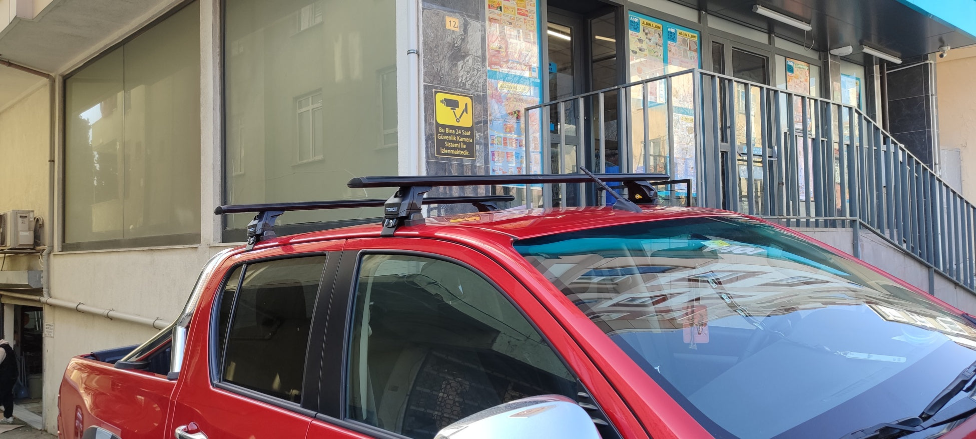 Toyota Hilux Mk9 Normal Roof Rack Cross Bars Spacial Series Series 2021- Up Black