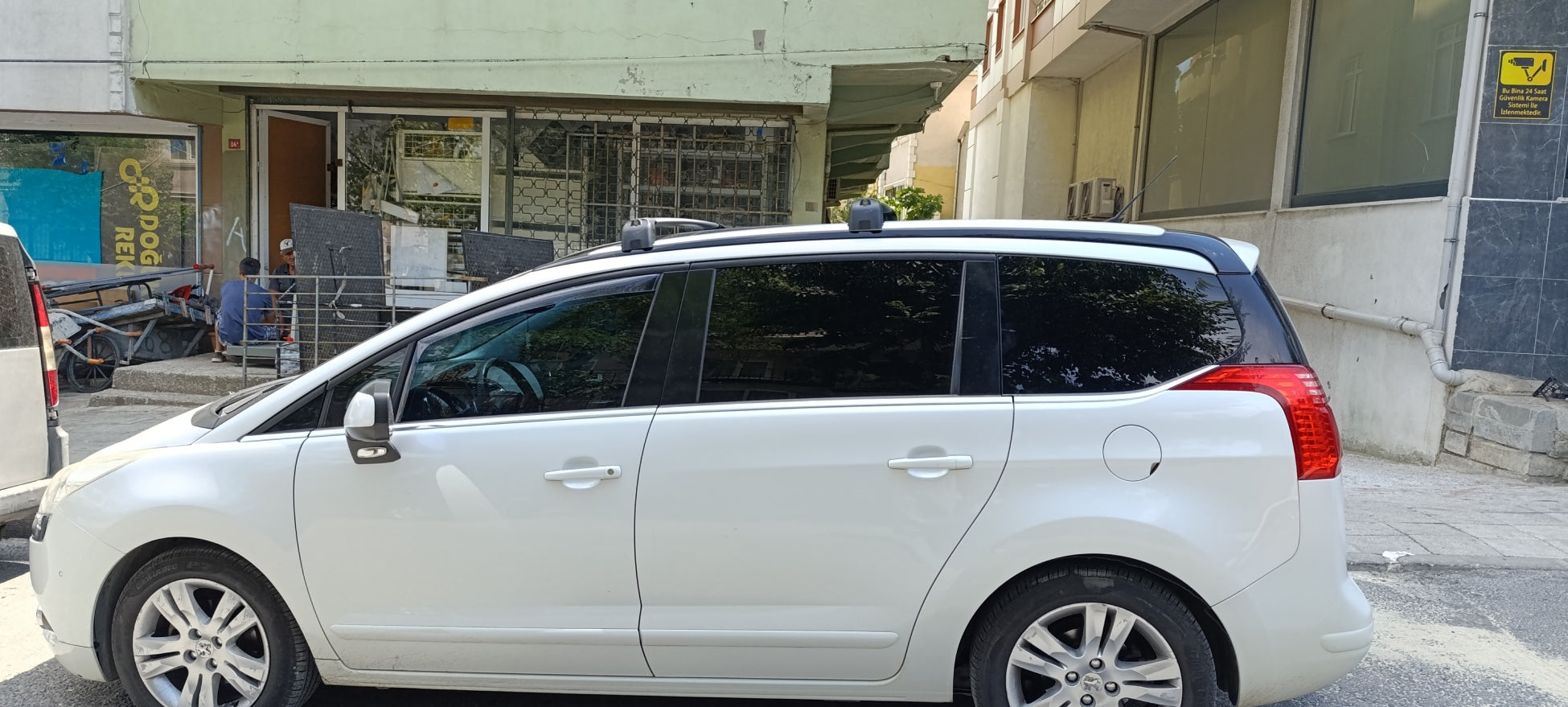 Peugeot 5008 2010-2017 Roof Racks Cross Bars Rails Top Carrier Alu Silver