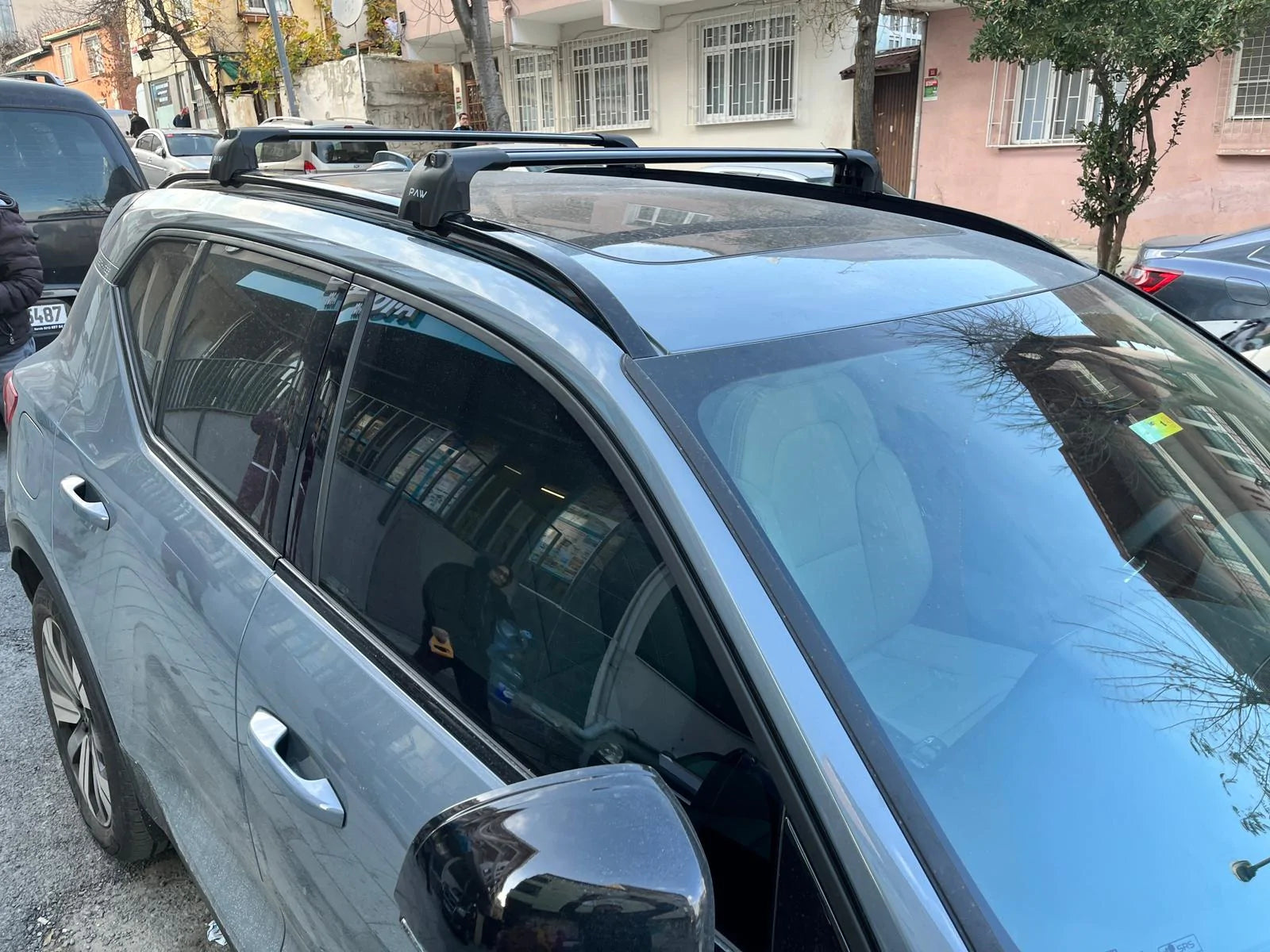 Xc40 roof bars hotsell
