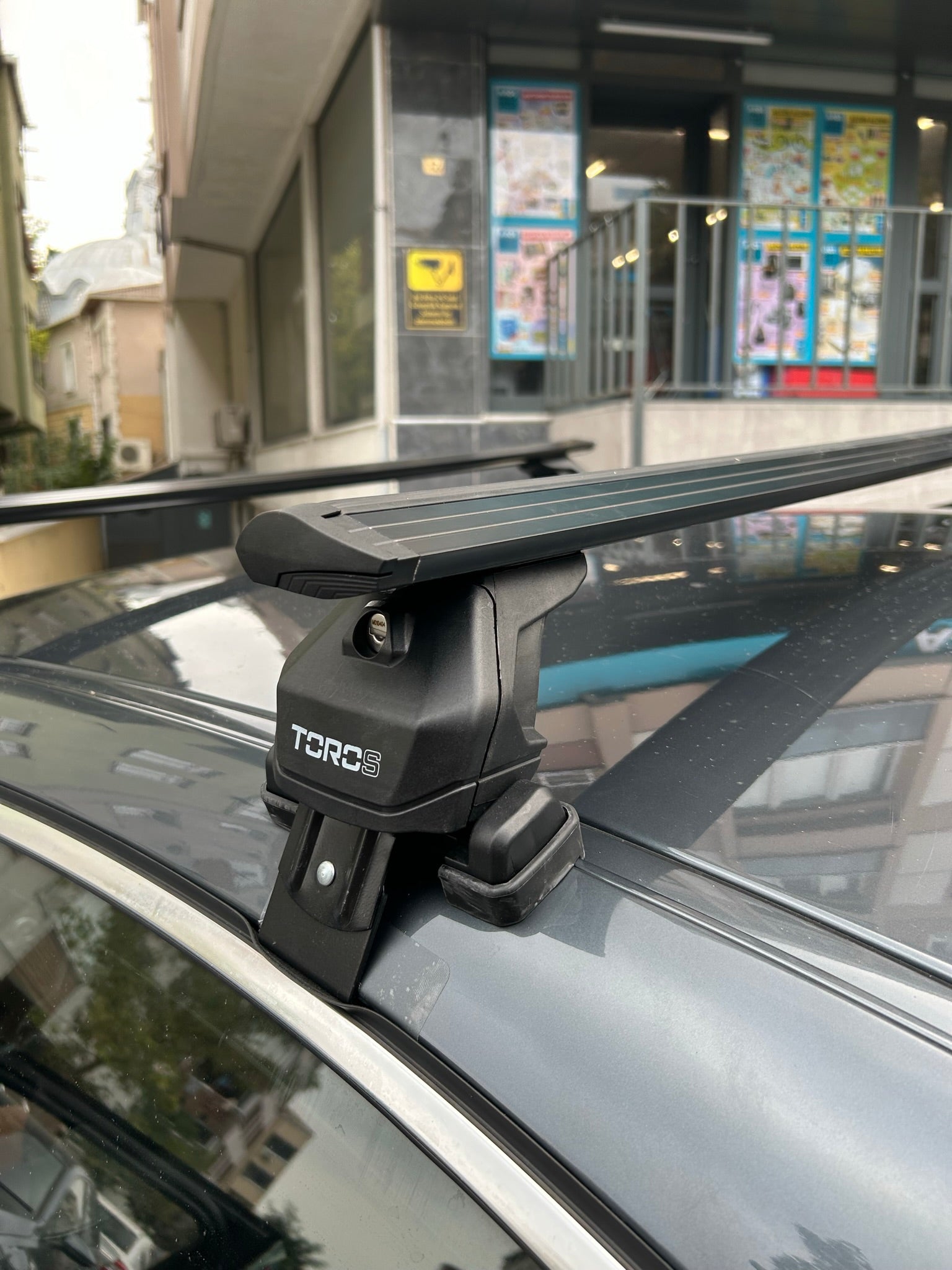 For BMW 5 Series E60 Roof Rack System, Aluminium Cross Bar, Metal Bracket, Normal Roof, Black 2003-2010