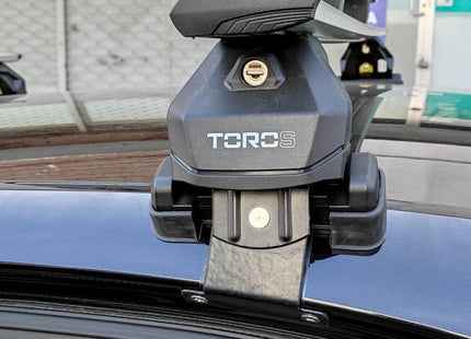 for Skoda Superb B8 Lockable Aluminium Roof bars for cars with standard roof 2018- Up