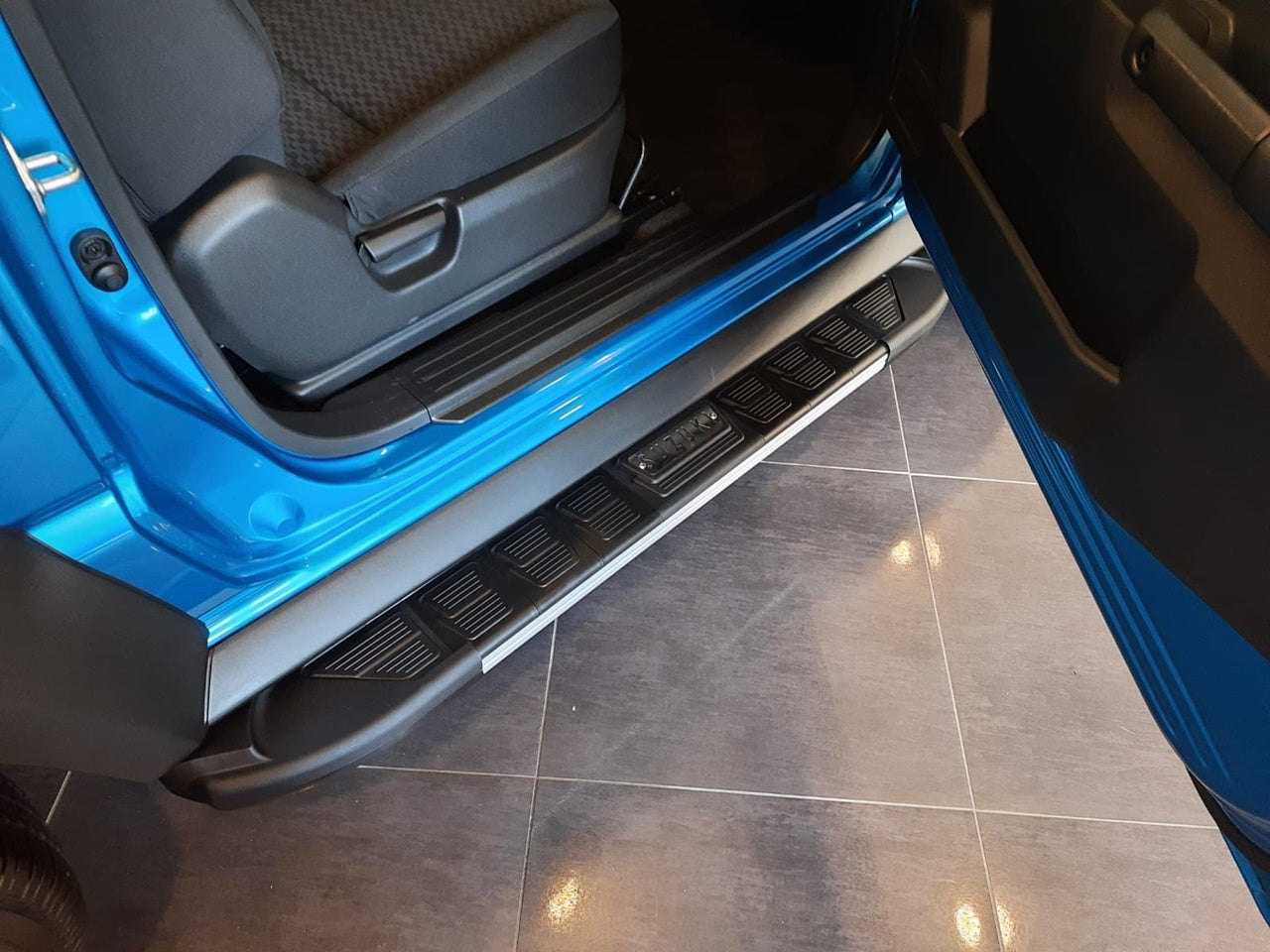 Compatible With Suzuki 3d Jimny Running Boards Side Step Plus Series 2018- Up